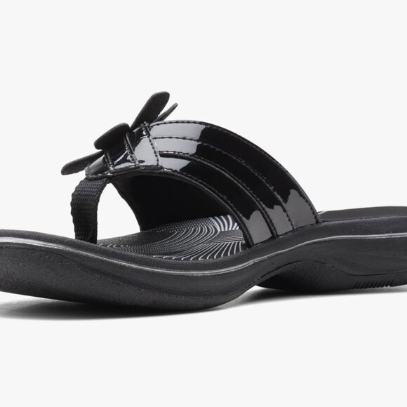 Clarks Cloudsteppers (8 Medium) Womens BrinKley Flora BLACK Patent Flip Flop - Picture 4 of 4
